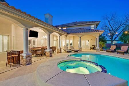 Lux 5Br Vegas Home W Pool, Spa, Games, Near Strip لاس فيغاس المظهر الخارجي الصورة