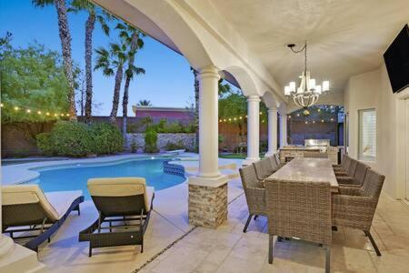 Lux 5Br Vegas Home W Pool, Spa, Games, Near Strip لاس فيغاس المظهر الخارجي الصورة