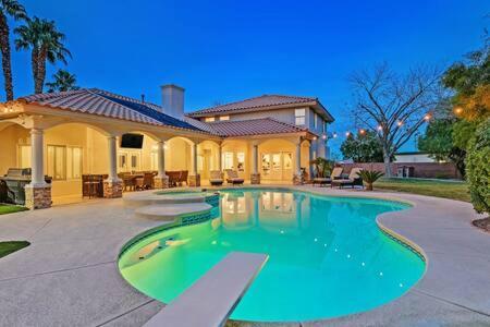 Lux 5Br Vegas Home W Pool, Spa, Games, Near Strip لاس فيغاس المظهر الخارجي الصورة